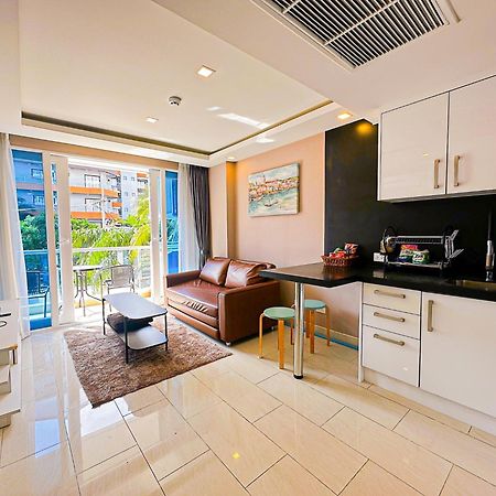 Grand Avenue Suites X Monthstayz Thailand Паттайя Экстерьер фото