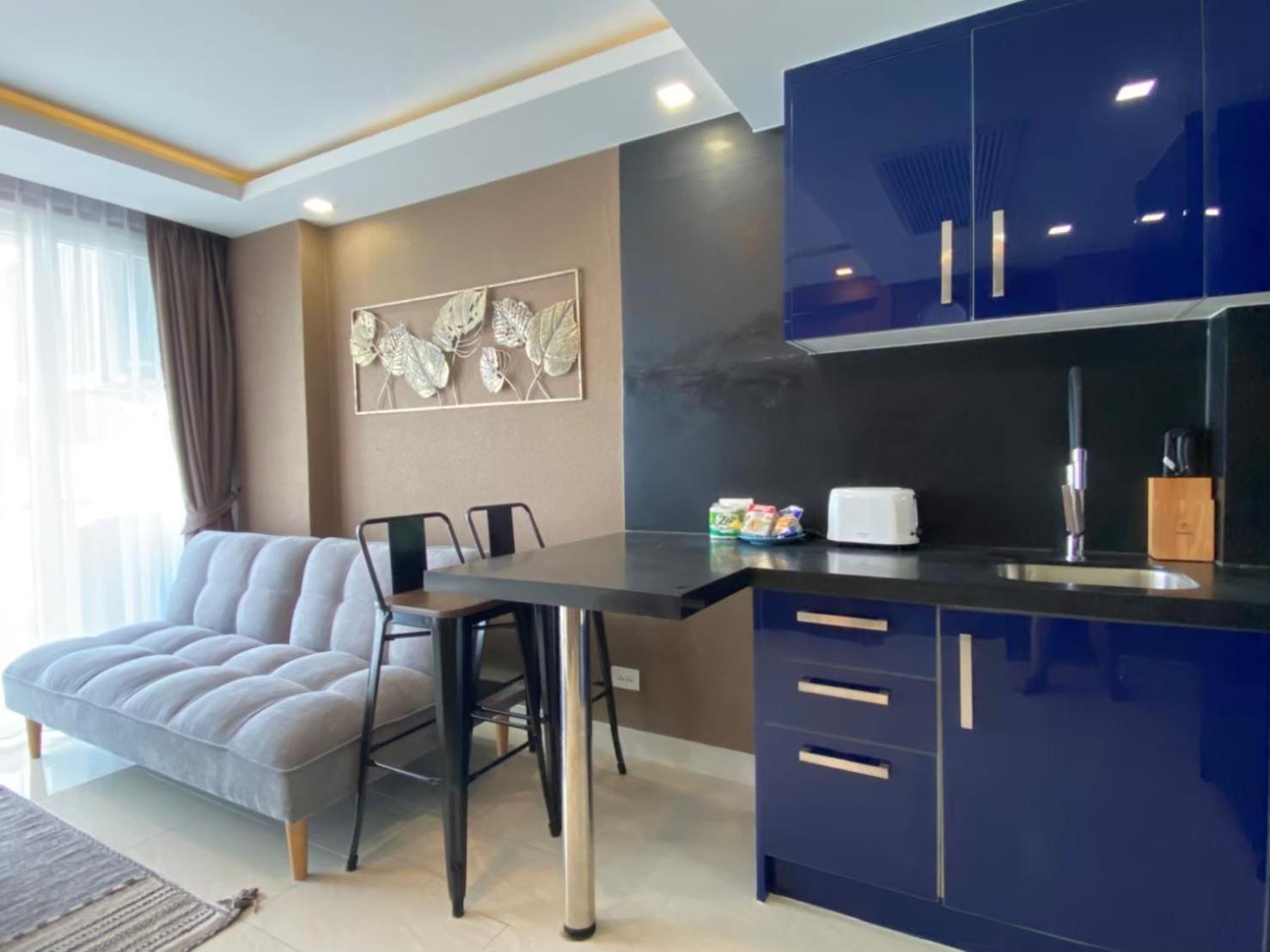 Grand Avenue Suites X Monthstayz Thailand Паттайя Экстерьер фото