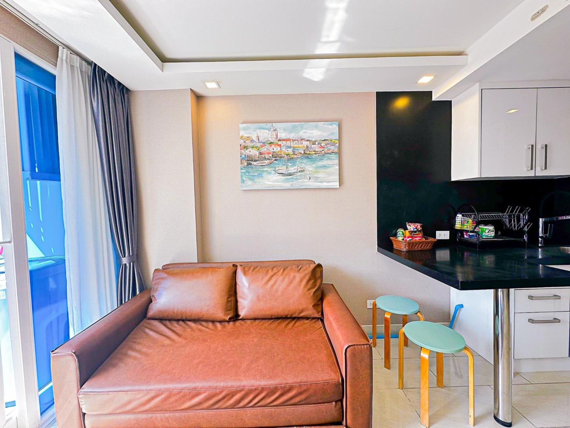 Grand Avenue Suites X Monthstayz Thailand Паттайя Экстерьер фото